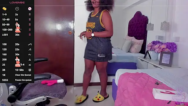 Snapshot of darle_volant chatting on 10-13-25, 08:31 darle volant online show from 10-13-25, 08:31