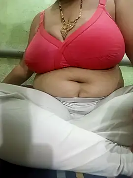 Snapshot of chocobbsneha567 chatting on 12-14-25, 09:47 chocobbsneha567 online show from 12-14-25, 09:47