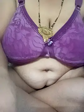 chocobbsneha567 online show from 04-26-26, 03:10