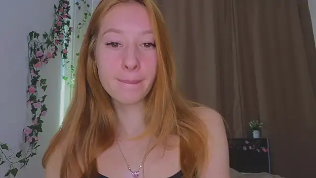 Candy Flosse online show from 10-08-25, 08:12