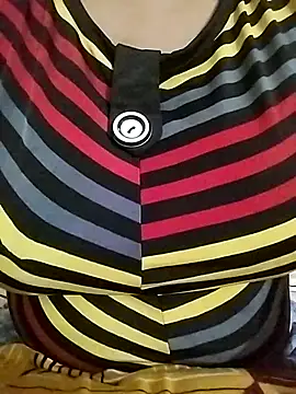 Snapshot of Ponds_beauty chatting on 09-12-25, 07:36 Ponds beauty online show from 09-12-25, 07:36