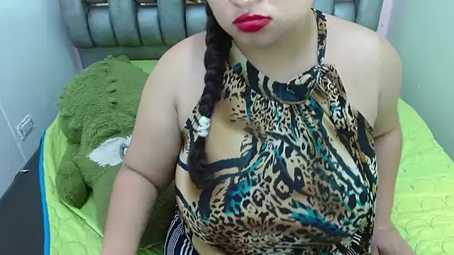 Snapshot of Madison_Copers chatting on 11-02-25, 12:46 Madison Copers online show from 11-02-25, 12:46