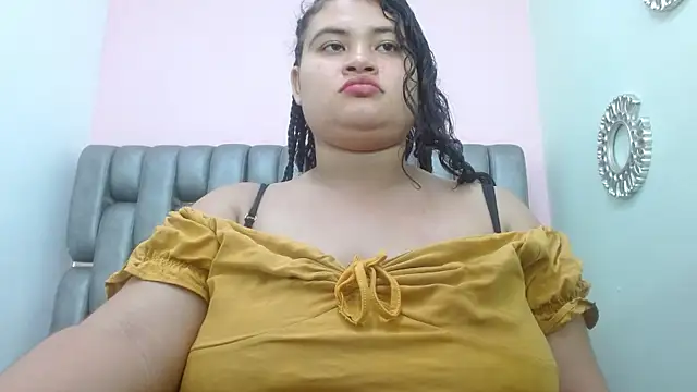 Snapshot of Madison_Copers chatting on 11-05-25, 01:38 Madison Copers online show from 11-05-25, 01:38