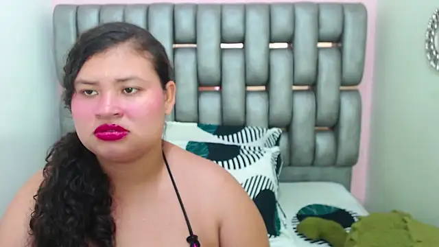 Snapshot of Madison_Copers chatting on 11-27-25, 12:35 Madison Copers online show from 11-27-25, 12:35