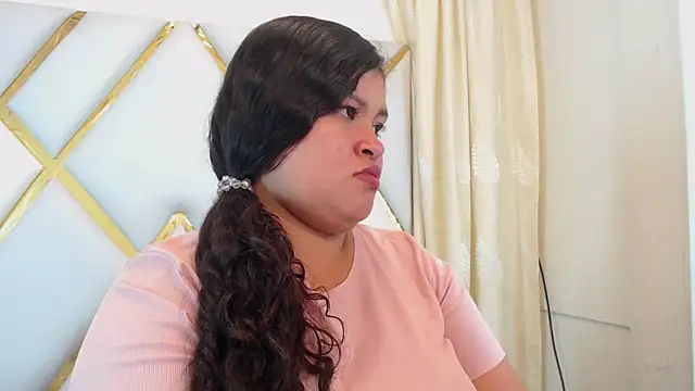 Snapshot of Madison_Copers chatting on 12-14-25, 12:49 Madison Copers online show from 12-14-25, 12:49