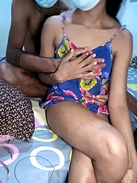 Snapshot of BabyHansi chatting on 10-12-25, 04:00 BabyHansi online show from 10-12-25, 04:00