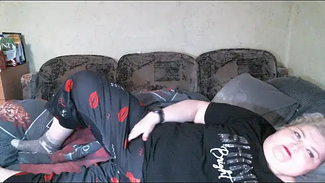 Snapshot of Lana555 chatting on 03-10-25, 10:34 Lana555 online show from 03-10-25, 10:34