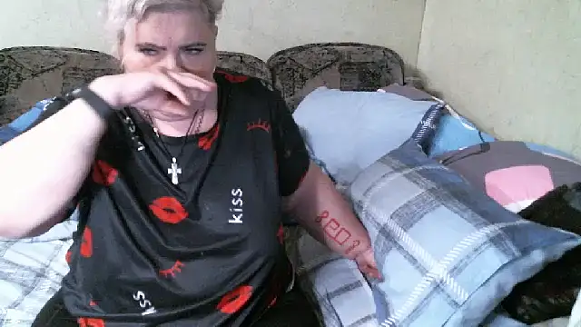 Snapshot of Lana555 chatting on 09-18-25, 05:59 Lana555 online show from 09-18-25, 05:59