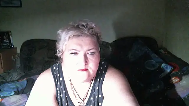 Snapshot of Lana555 chatting on 09-22-25, 11:40 Lana555 online show from 09-22-25, 11:40
