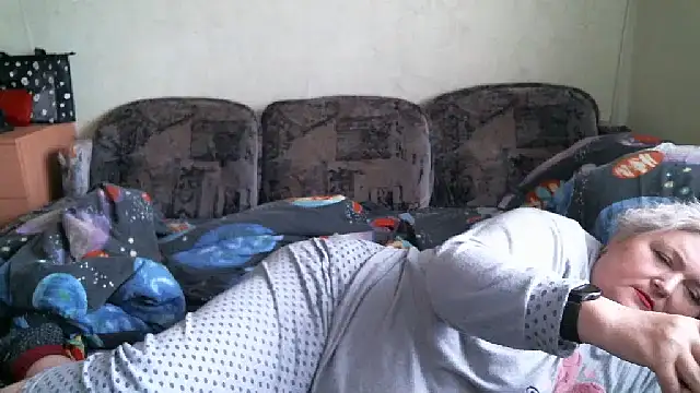 Snapshot of Lana555 chatting on 10-15-25, 01:00 Lana555 online show from 10-15-25, 01:00