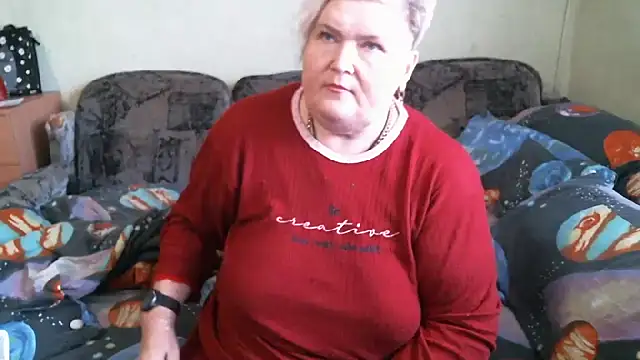 Snapshot of Lana555 chatting on 10-19-25, 12:28 Lana555 online show from 10-19-25, 12:28