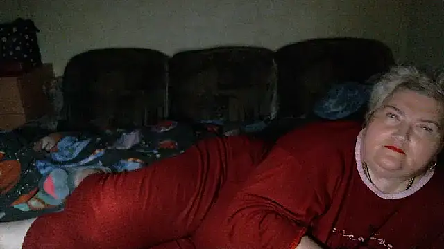 Snapshot of Lana555 chatting on 10-20-25, 12:33 Lana555 online show from 10-20-25, 12:33