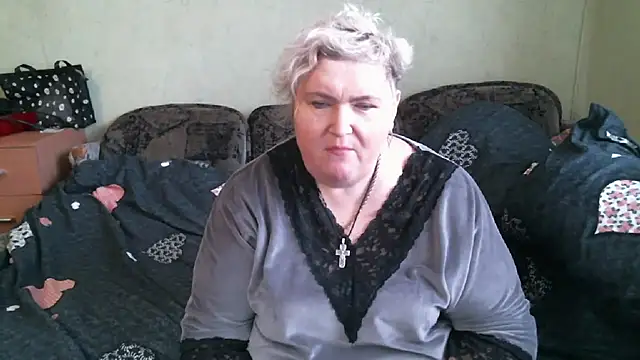 Snapshot of Lana555 chatting on 10-24-25, 12:01 Lana555 online show from 10-24-25, 12:01