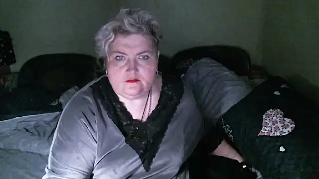 Snapshot of Lana555 chatting on 10-25-25, 12:40 Lana555 online show from 10-25-25, 12:40