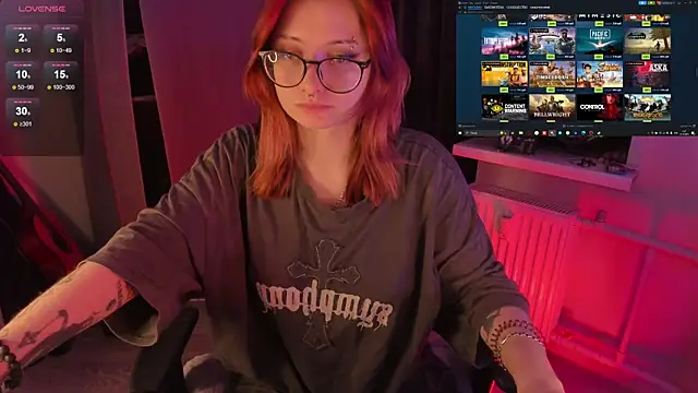 Snapshot of Melante chatting on 12-23-25, 03:48 Melante online show from 12-23-25, 03:48