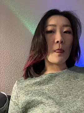 Snapshot of AikoYamada chatting on 12-05-25, 07:17 AikoYamada online show from 12-05-25, 07:17