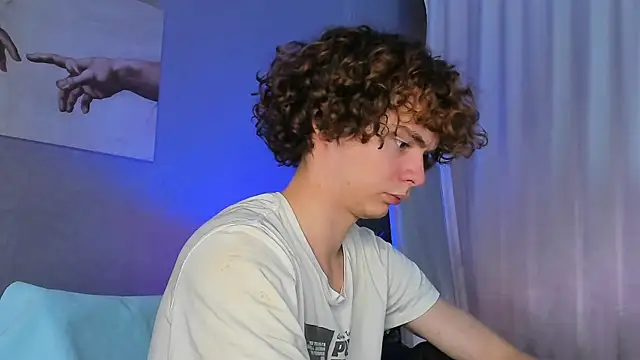 Snapshot of Tommy_Jamm chatting on 11-18-25, 02:54 Tommy Jamm online show from 11-18-25, 02:54