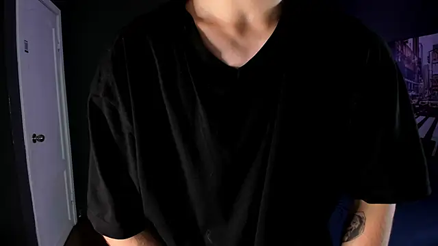 Snapshot of Tommy_Jamm chatting on 12-05-25, 02:36 Tommy Jamm online show from 12-05-25, 02:36