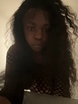 Freakyshiestyyy online show from 12-19-25, 06:37