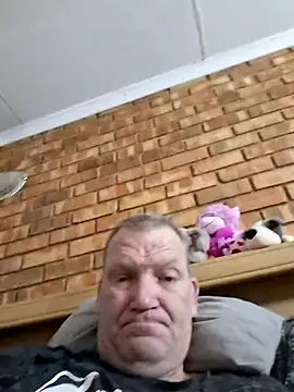 wallacelegend online show from 09-25-25, 05:33