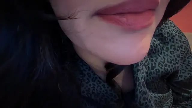 Snapshot of Ofcourseoneday chatting on 11-17-25, 09:26 Ofcourseoneday online show from 11-17-25, 09:26