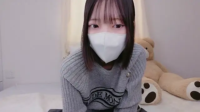 Snapshot of Azusa_128 chatting on 11-10-25, 06:34 Azusa 128 online show from 11-10-25, 06:34