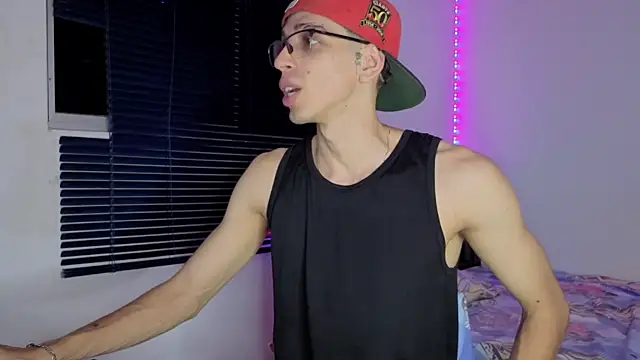 Mike 777king online show from 03-17-26, 03:44