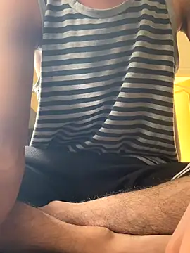 Snapshot of hyderabadii_boi chatting on 09-25-25, 07:34 hyderabadii boi online show from 09-25-25, 07:34