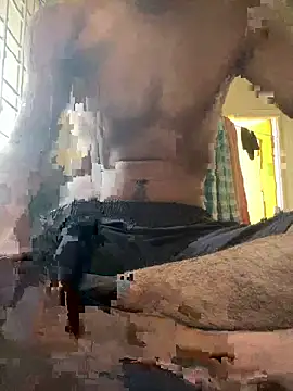 Snapshot of hyderabadii_boi chatting on 10-15-25, 11:21 hyderabadii boi online show from 10-15-25, 11:21