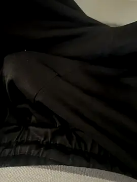 Snapshot of hyderabadii_boi chatting on 12-14-25, 11:15 hyderabadii boi online show from 12-14-25, 11:15