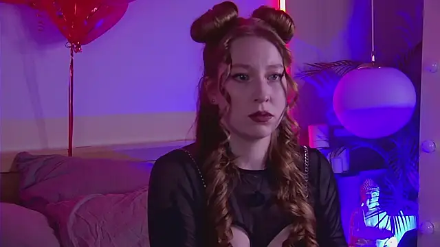 MiaEuphoria  online show from 02-18-26, 04:19