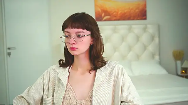 MollyJiggles online show from 09-11-25, 12:27