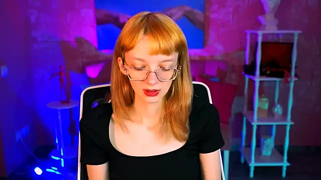 MollyJiggles online show from 10-03-25, 08:22