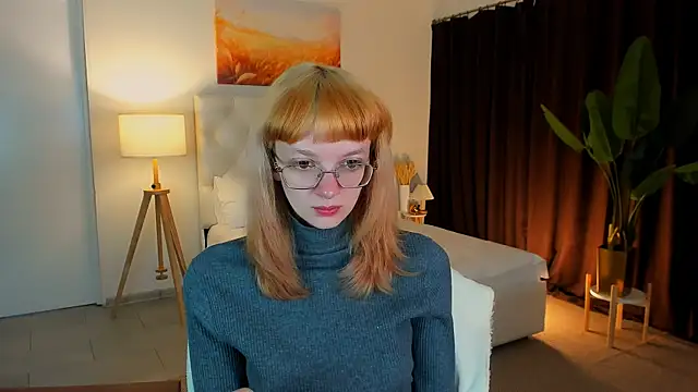 MollyJiggles online show from 10-04-25, 12:36