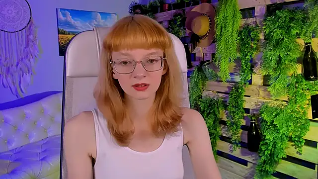 MollyJiggles online show from 10-12-25, 12:26