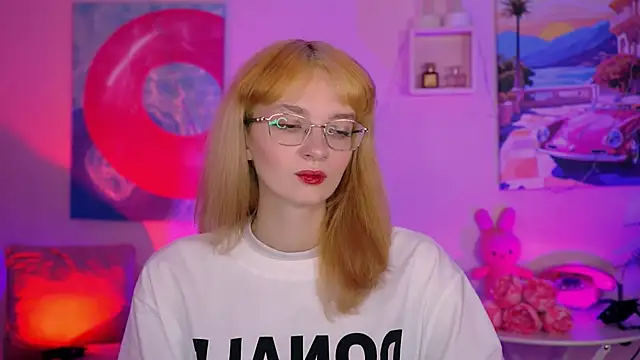 MollyJiggles online show from 10-14-25, 12:28