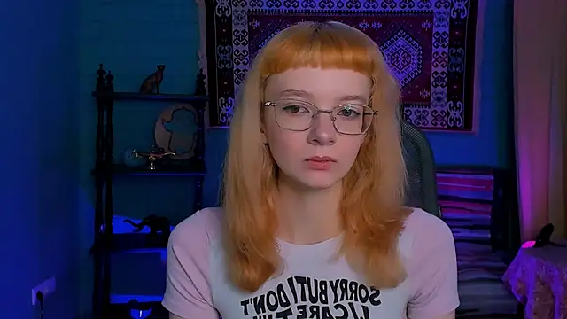 MollyJiggles online show from 10-28-25, 12:19