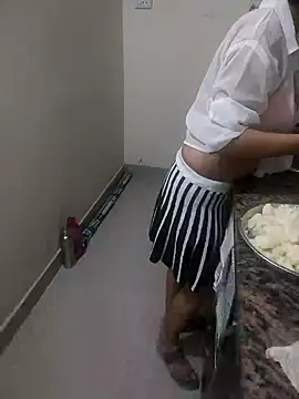 Pihu Chopra online show from 09-15-25, 03:23