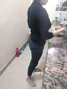 Pihu Chopra online show from 11-13-25, 02:43