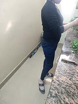 Pihu Chopra online show from 12-02-25, 03:45