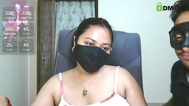 SassyWildCouple online show from 04-18-26, 08:42