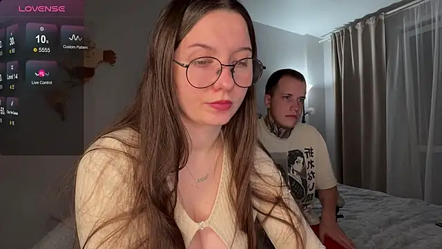 Snapshot of wwow_meow chatting on 10-04-25, 03:21 wwow meow online show from 10-04-25, 03:21