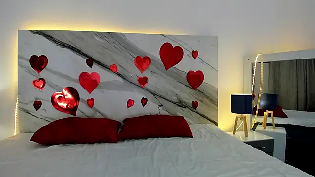 thamiina  online show from 02-10-26, 07:18