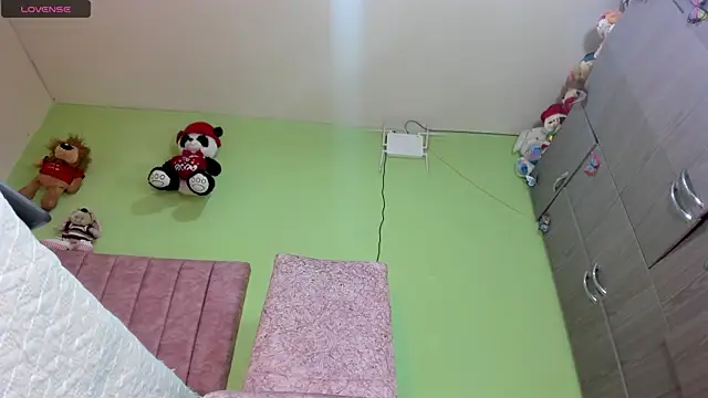 Snapshot of hot_Dariana_pantyhose chatting on 11-26-25, 01:45 hot Dariana pantyhose online show from 11-26-25, 01:45