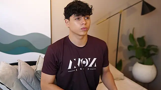 Snapshot of Ethan_occonor chatting on 10-25-25, 11:29 Ethan occonor online show from 10-25-25, 11:29