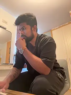 Snapshot of CrazyShashank chatting on 09-21-25, 03:35 CrazyShashank online show from 09-21-25, 03:35