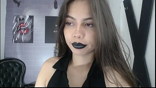 Snapshot of aleesha_cameron02 chatting on 10-03-25, 07:11 aleesha cameron02 online show from 10-03-25, 07:11