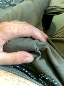 Snapshot of Marius1991 chatting on 10-20-25, 07:20 Marius1991 online show from 10-20-25, 07:20