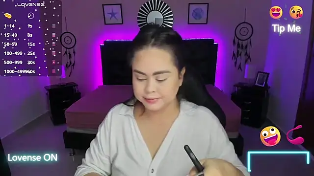 Snapshot of LolaVillalobos chatting on 11-05-25, 01:55 LolaVillalobos online show from 11-05-25, 01:55