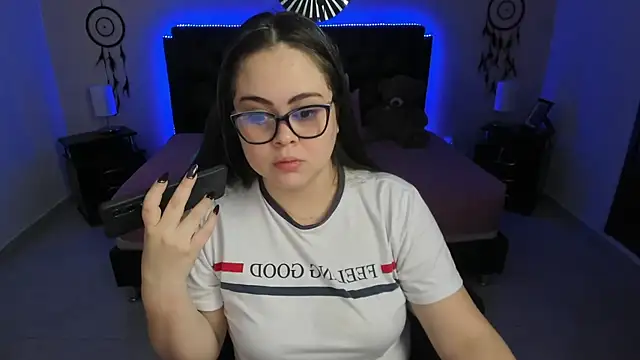 Snapshot of LolaVillalobos chatting on 11-28-25, 12:19 LolaVillalobos online show from 11-28-25, 12:19